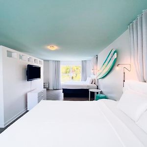 Zimmer mit 1 Schlafzimmer und mit Kingsize-Bett